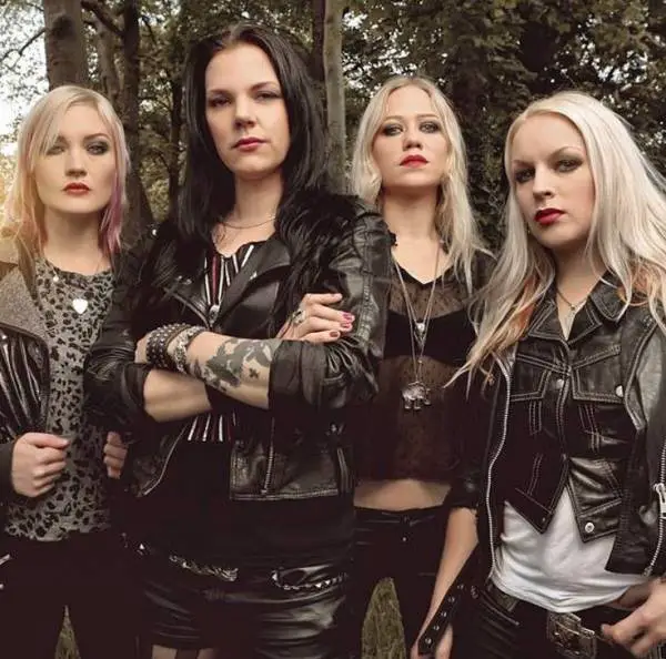 interview Crucified Barbara